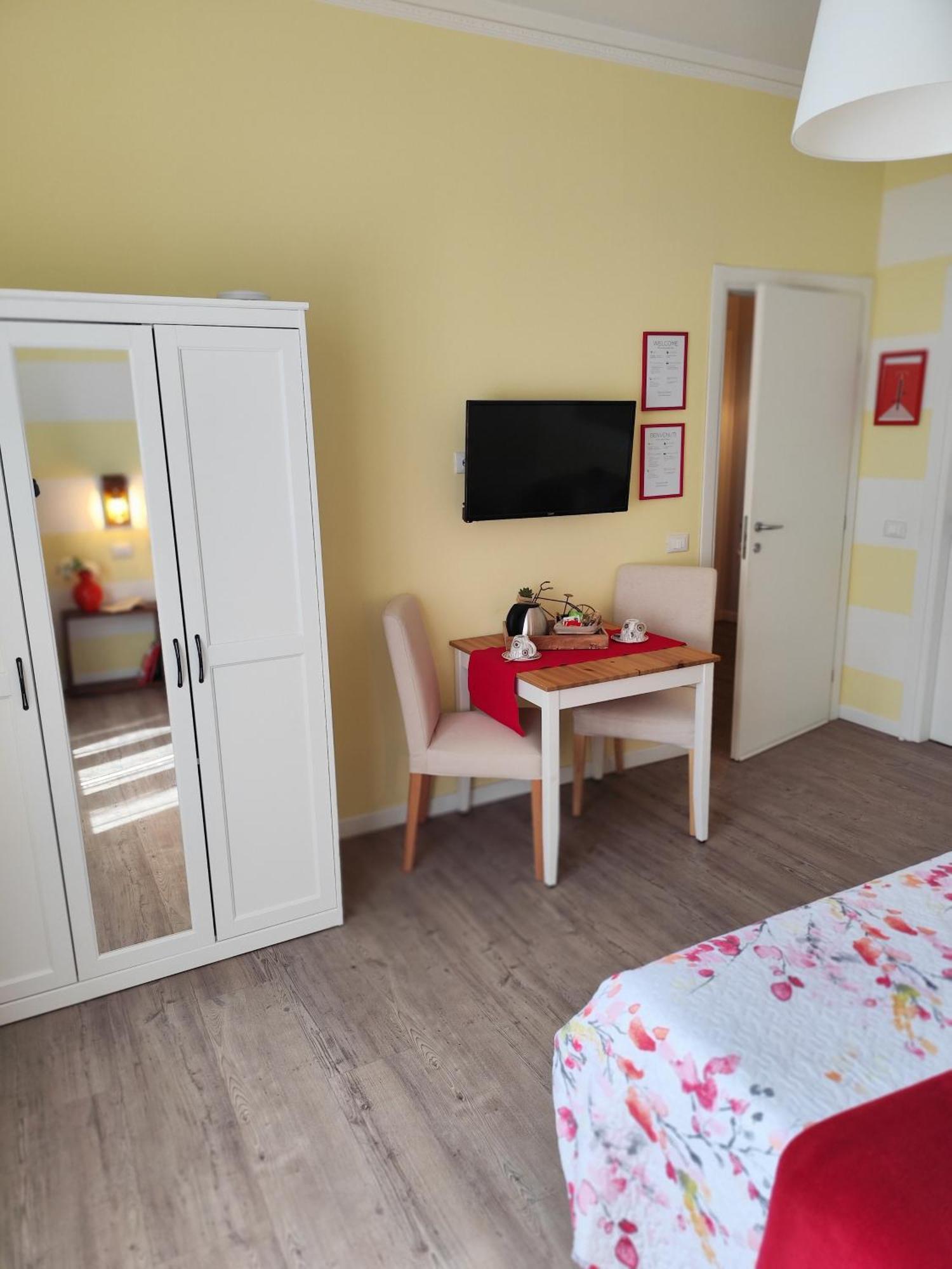 La Bicicletta Rooms Кремона Екстериор снимка