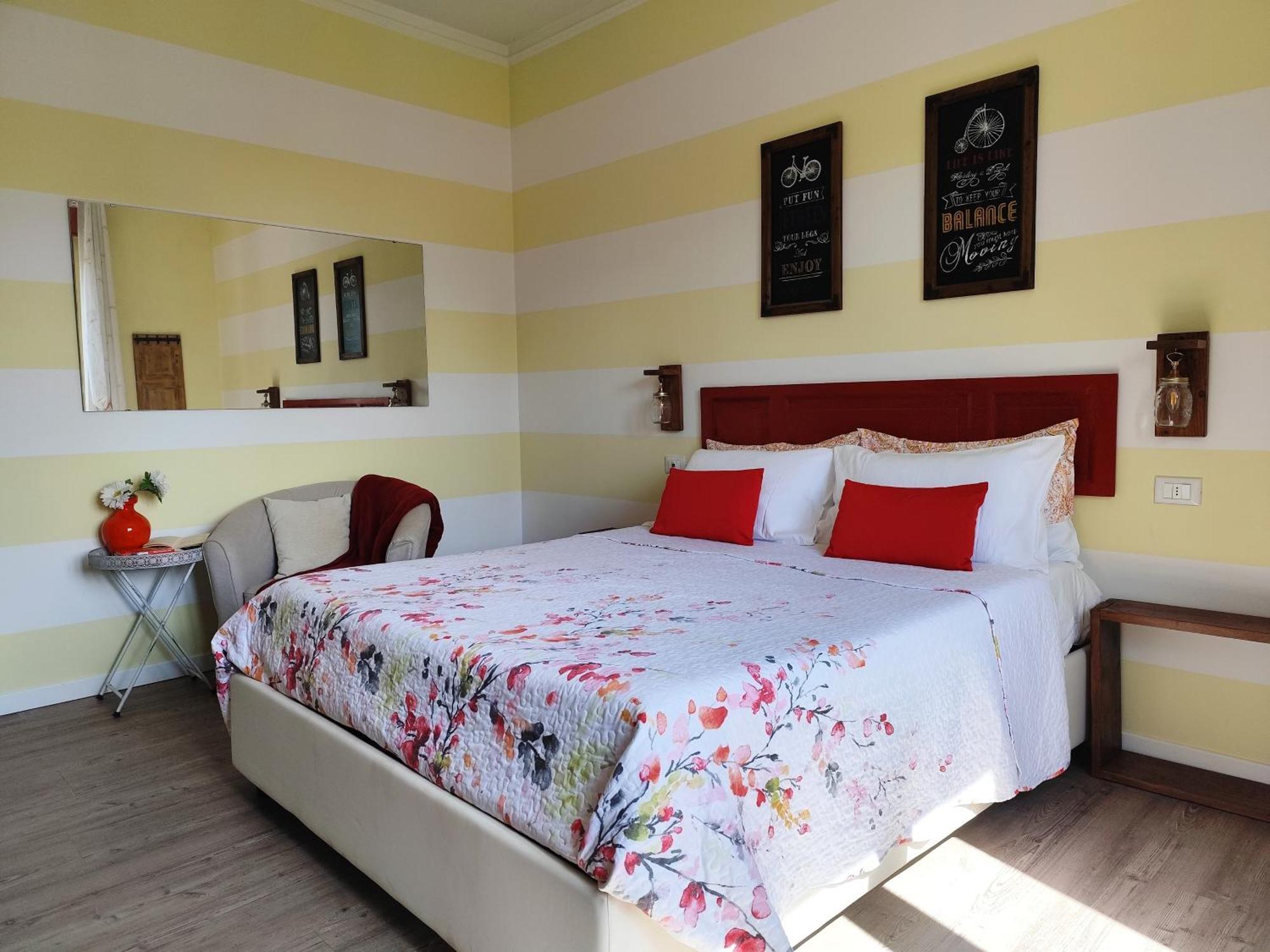 La Bicicletta Rooms Кремона Екстериор снимка